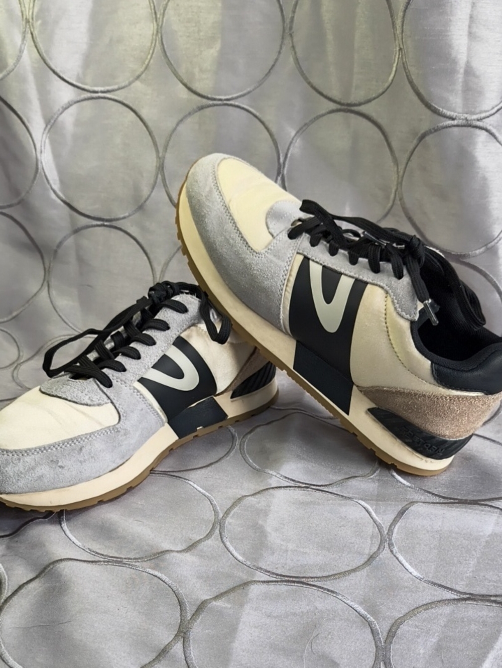 Tretorn Beige Gray & Black Retro Leather Sneakers AA